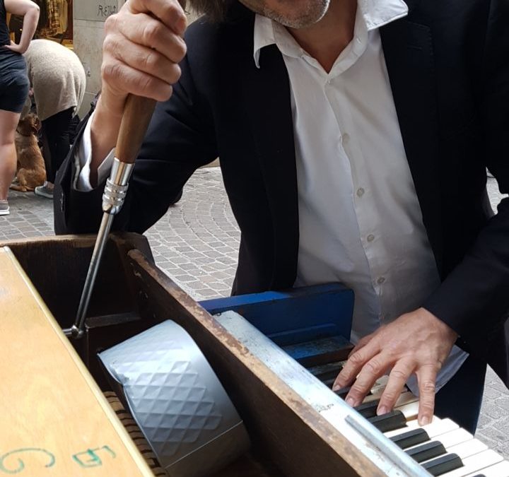 Stimmung Wurlitzer Klavier und Kostprobe